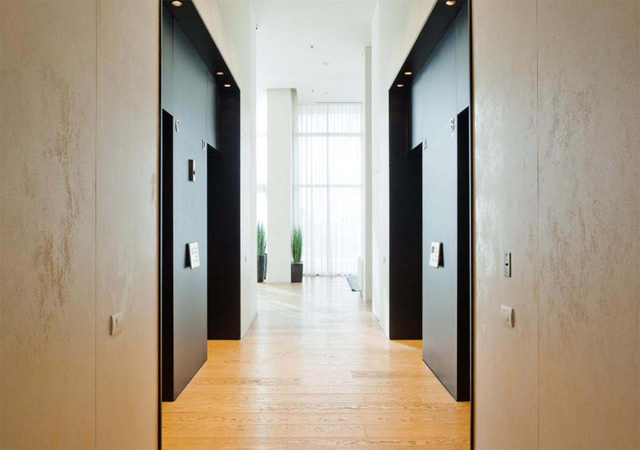 O&O Group- Special Apartment Sea View Luxury Tower Bat Yam Esterno foto