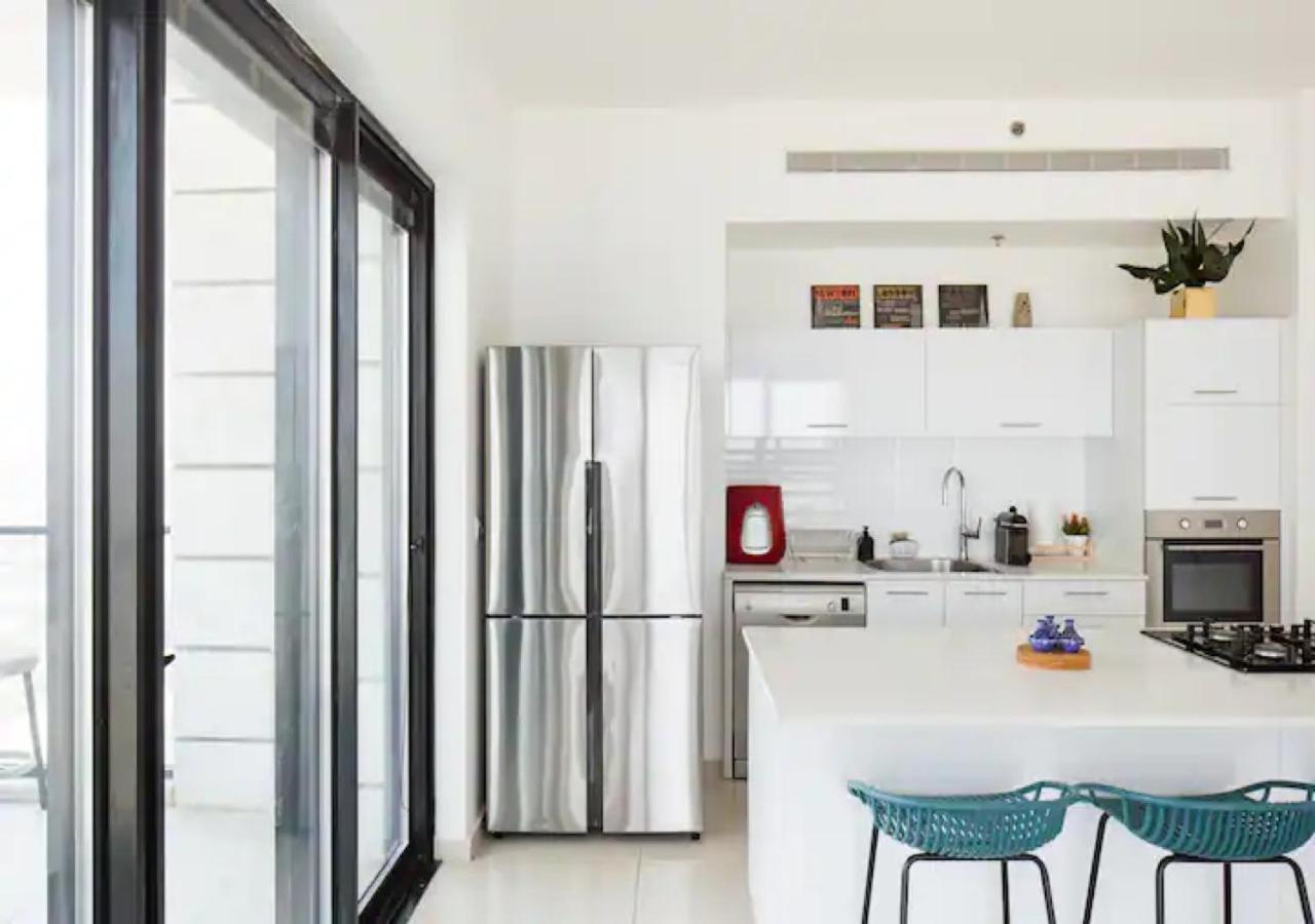 O&O Group- Special Apartment Sea View Luxury Tower Bat Yam Esterno foto