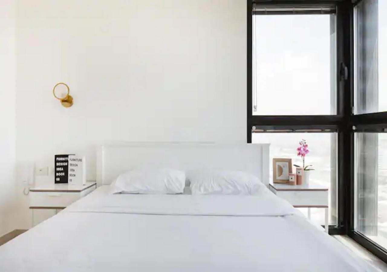 O&O Group- Special Apartment Sea View Luxury Tower Bat Yam Esterno foto