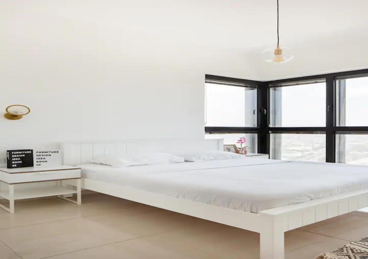 O&O Group- Special Apartment Sea View Luxury Tower Bat Yam Esterno foto