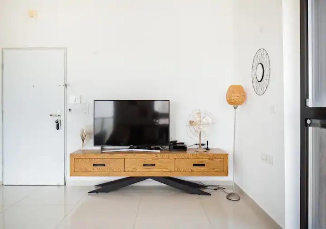 O&O Group- Special Apartment Sea View Luxury Tower Bat Yam Esterno foto