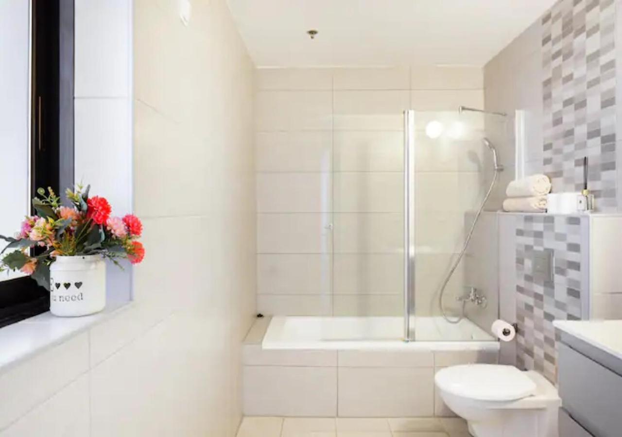 O&O Group- Special Apartment Sea View Luxury Tower Bat Yam Esterno foto